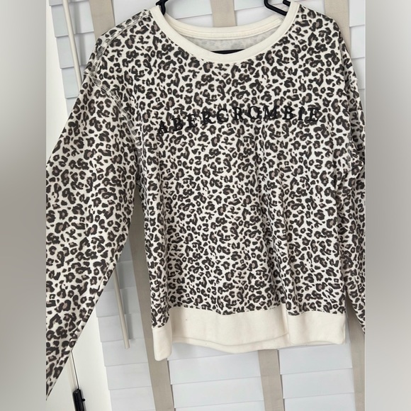 Abercrombie & Fitch sweatshirt - Picture 4 of 4